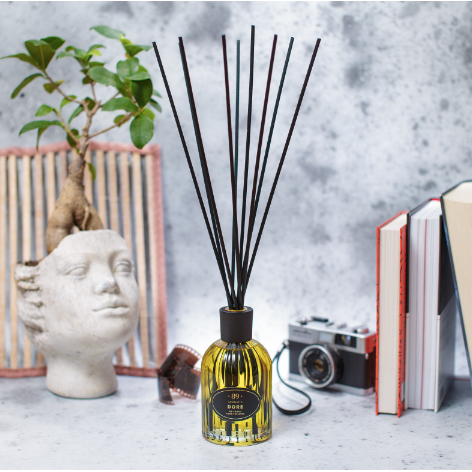 MAJESTY Home fragrance with sticks - Retro collection (250ml) 1