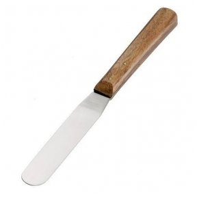 Лопатка Кьепе с деревянной ручкой.